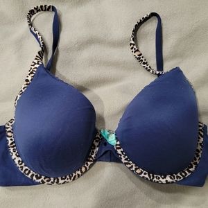 Victoria's Secret Bra 32D